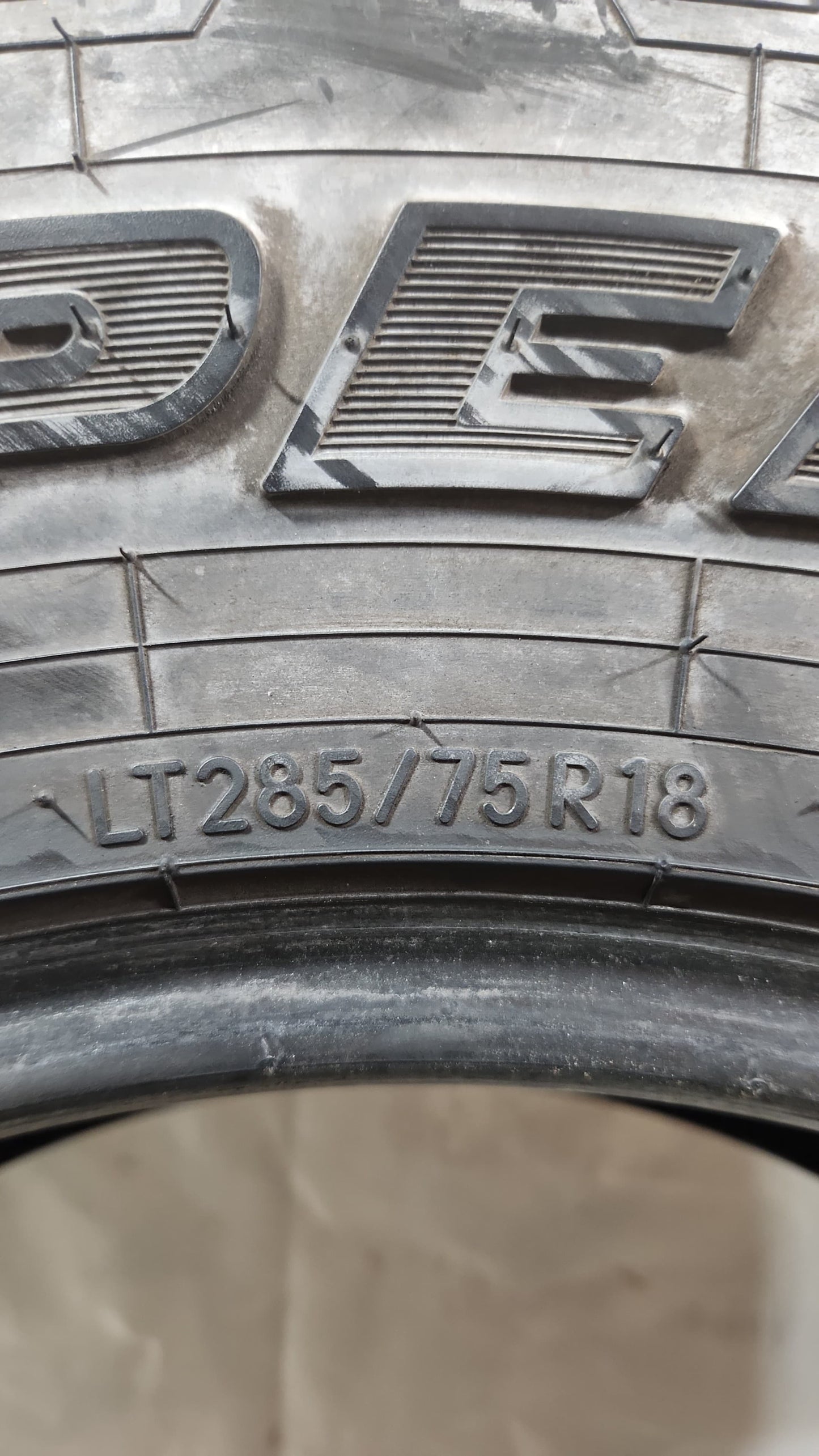 Used Tire - LT 285/75R18 Toyo Open Country A/T II Xtreme