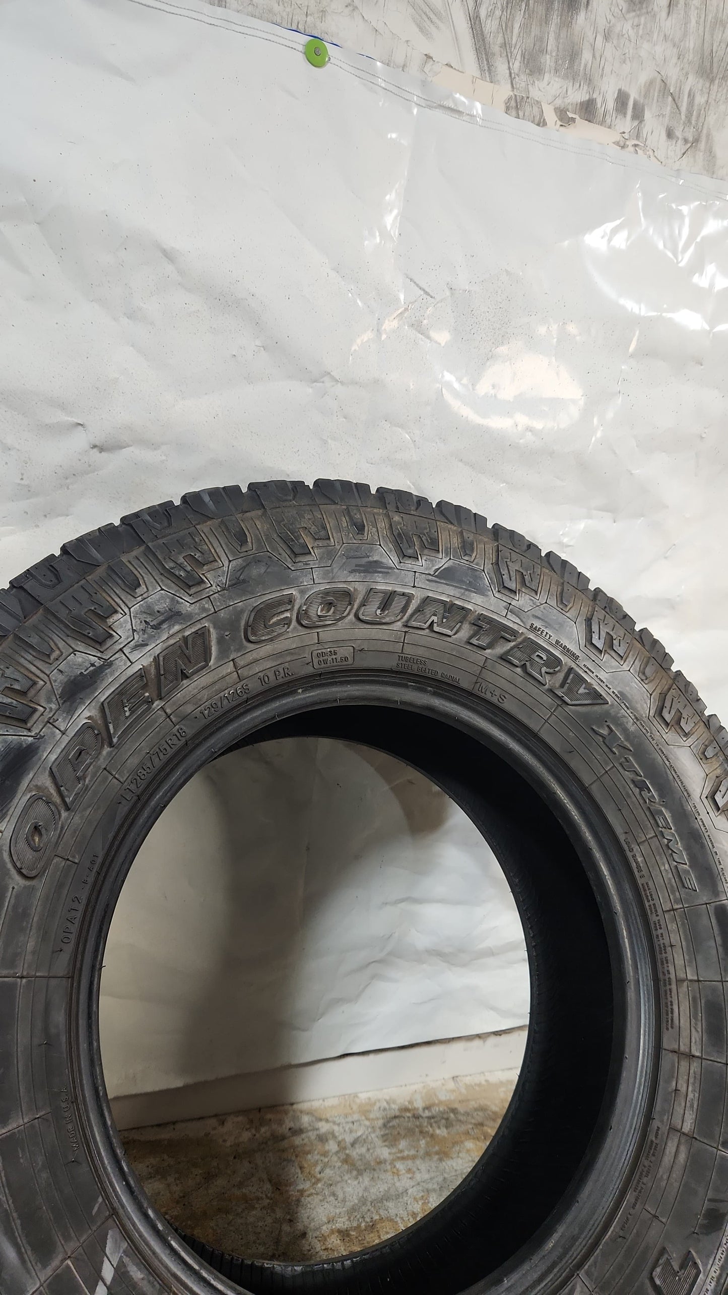 Used Tire - LT 285/75R18 Toyo Open Country A/T II Xtreme
