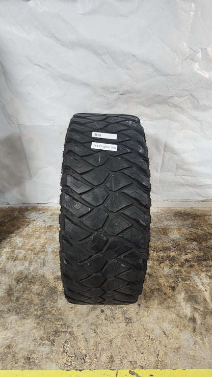Used Tire - 35X12.50R18 LT Maxxis Razr M/T