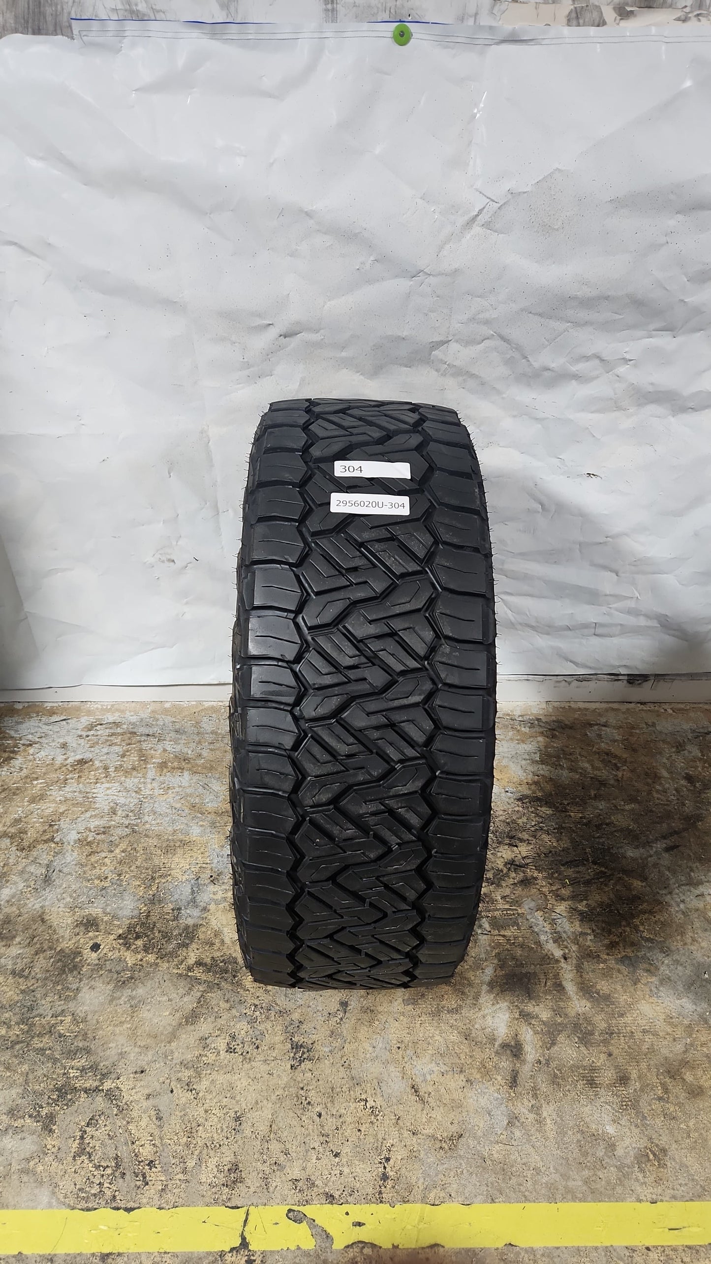 Used Tire - LT 295/60R20 Nitto Recon Grappler A/T 13/32