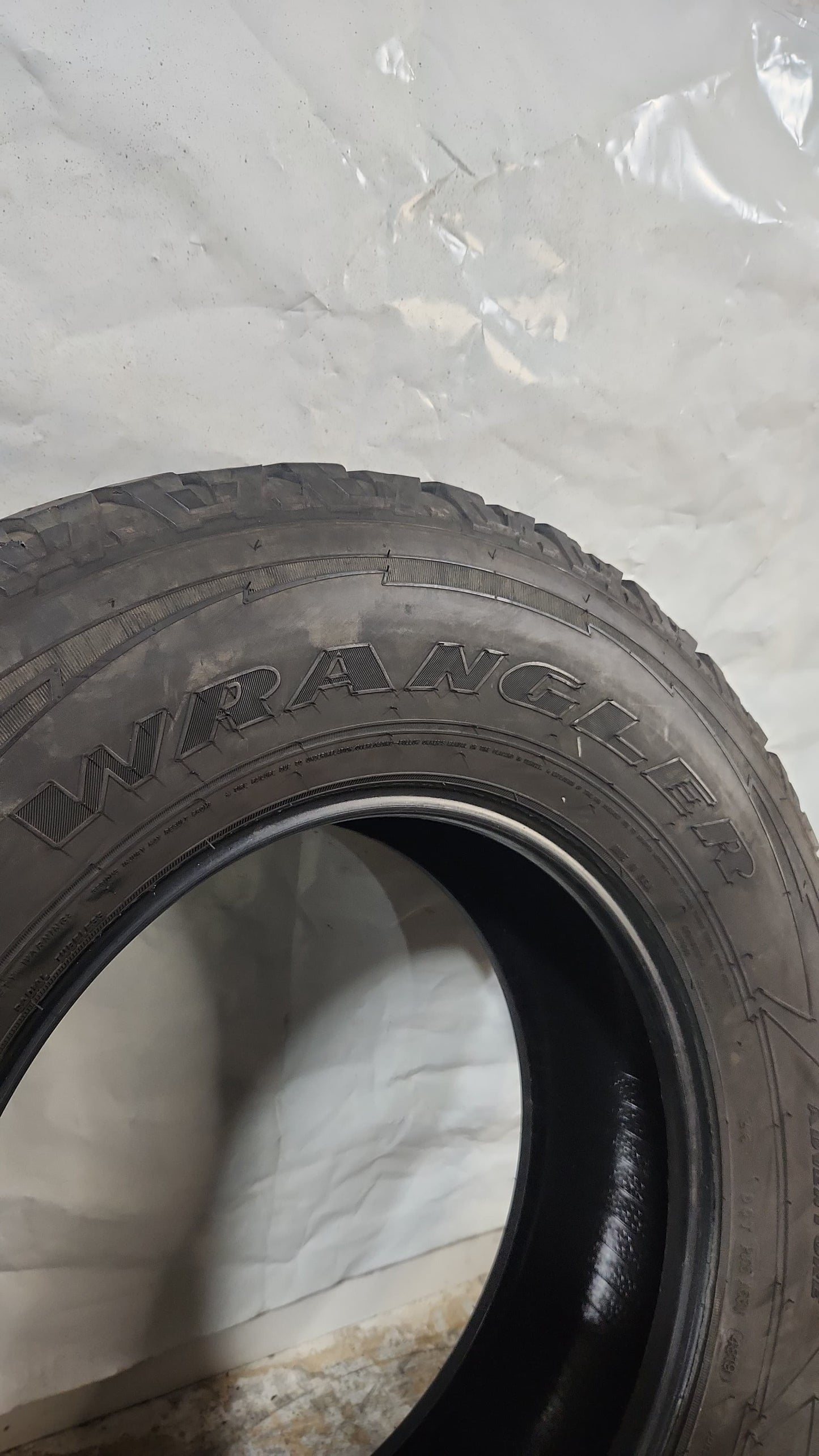 Used Tire - LT 275/70R18 Goodyear Wrangler Kevlar All-Terrain Adventure