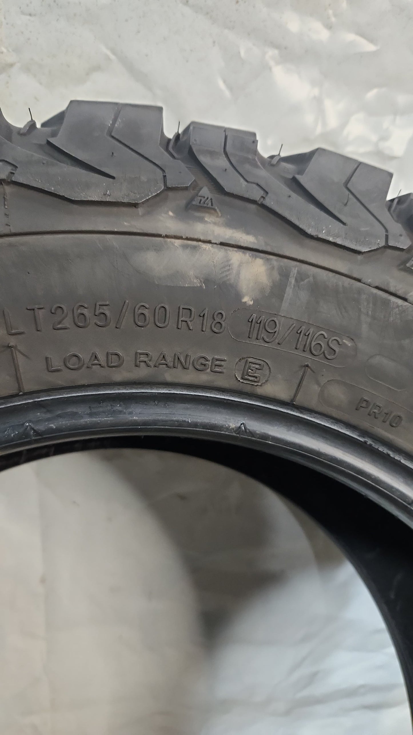 Used Tire- LT 265/60R18 BFGoodrich All-Terrain T/A KO2