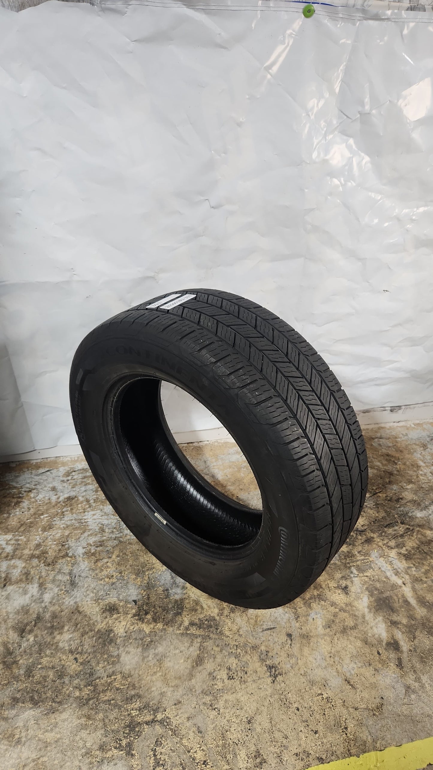 Used Tire - 265/60R18 Continental TerrainContact H/T