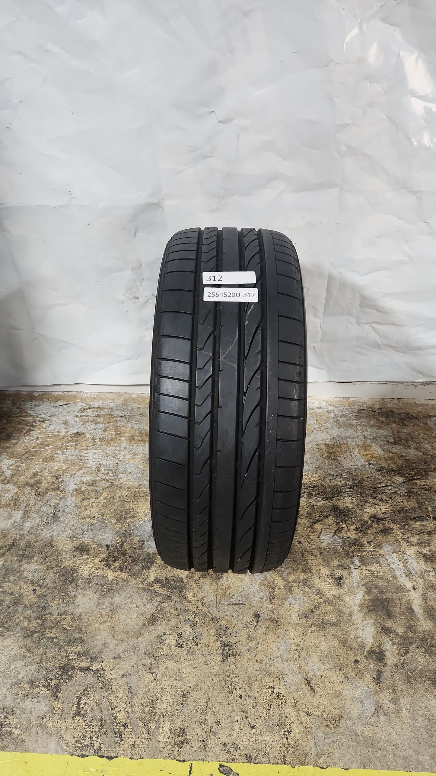 Used Tire - 255/45R20 Bridgestone Dueler H/P Sport