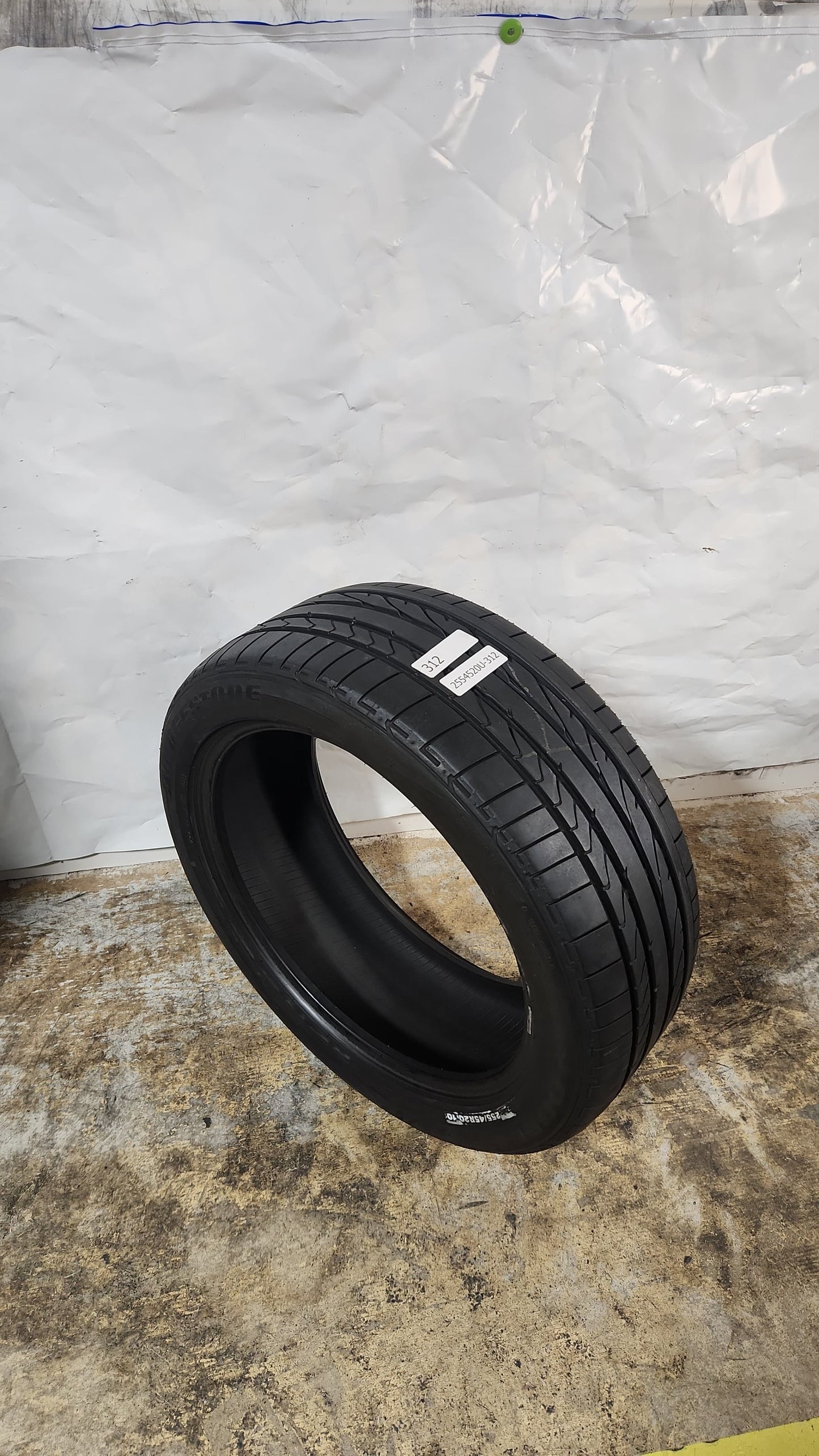 Used Tire - 255/45R20 Bridgestone Dueler H/P Sport