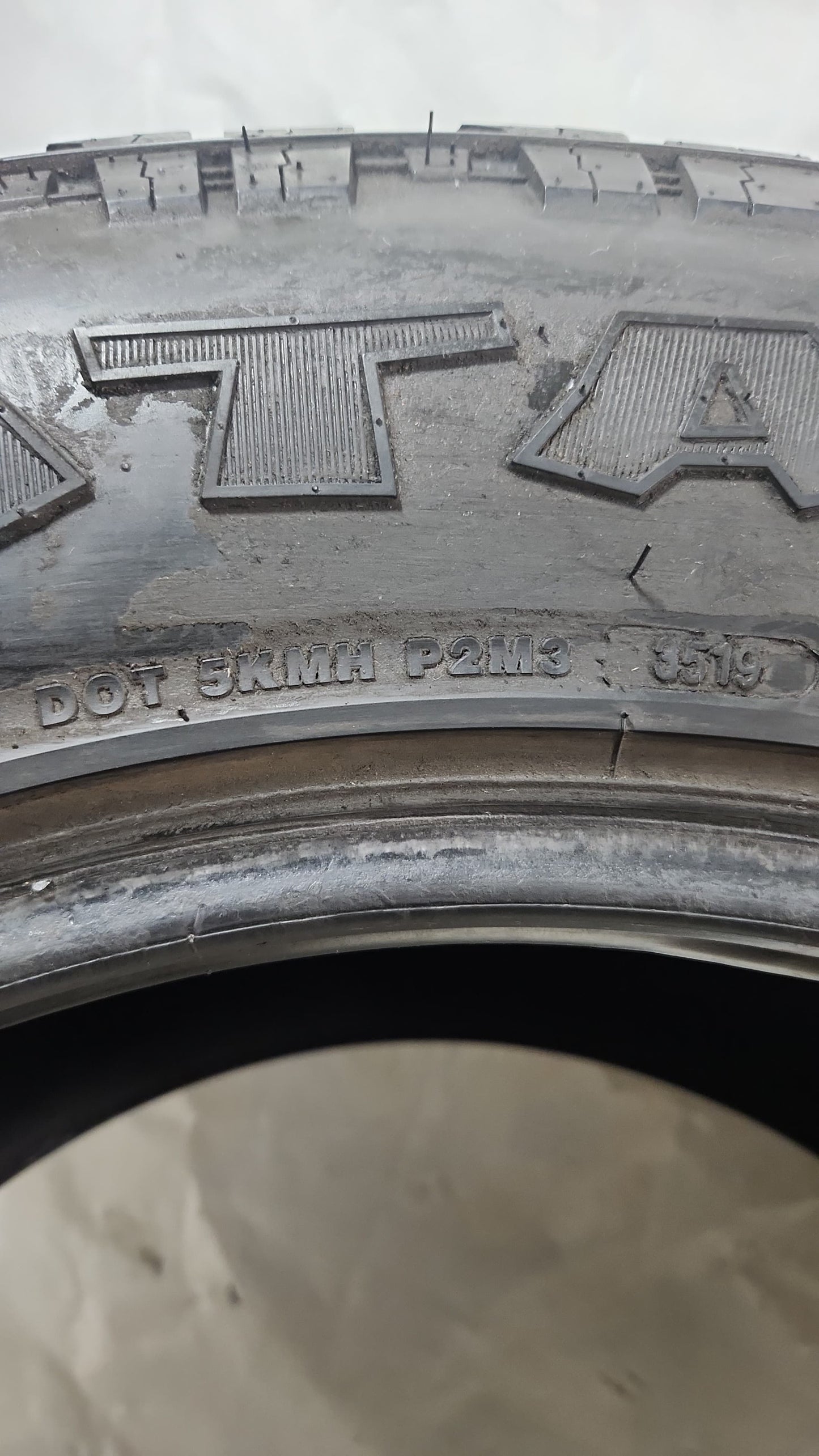Used Tire - 37X13.50R22 LT Milestar Patagonia X/T