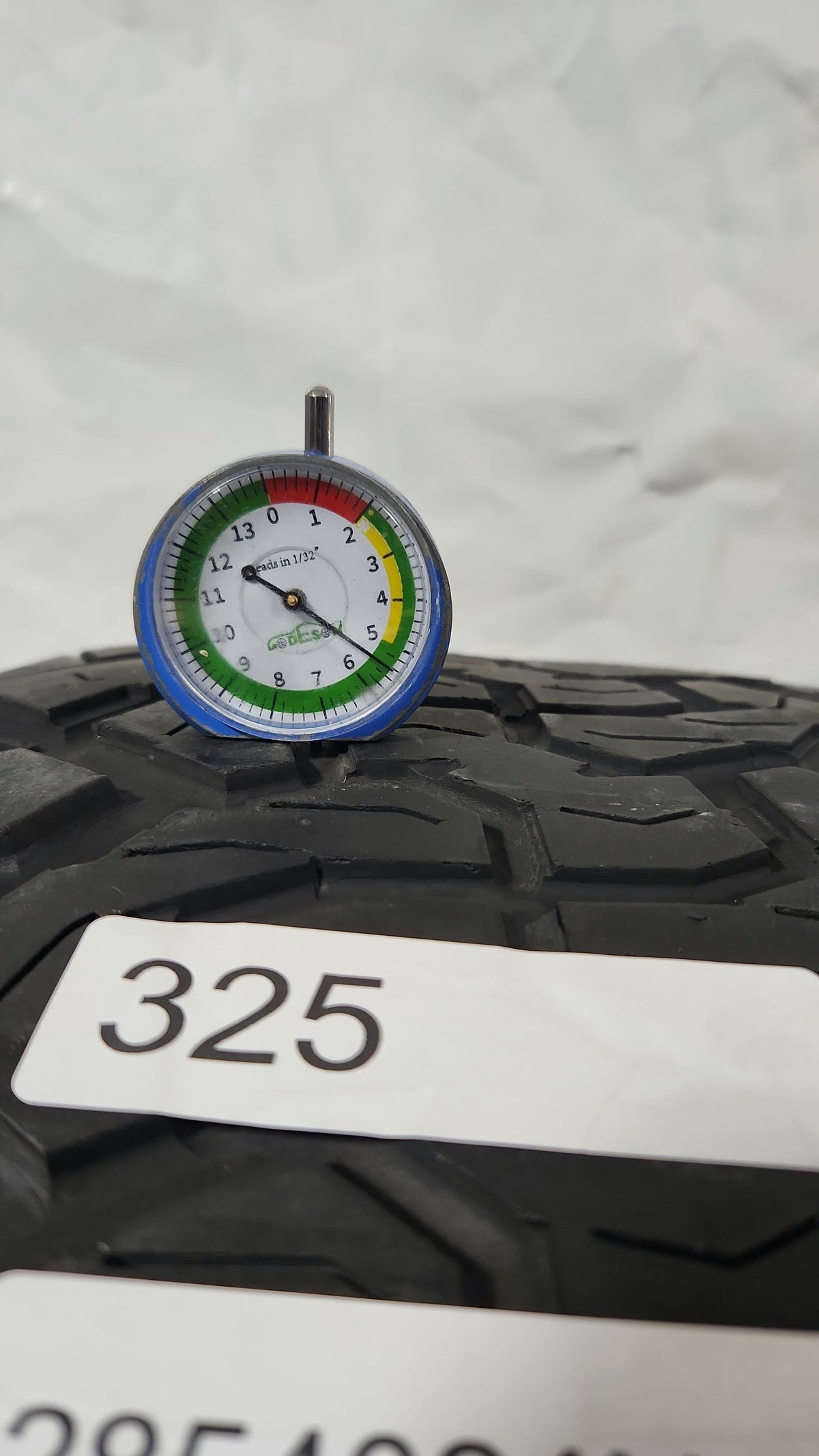 Used Tire - 285/40R24 Venom Power Terra Hunter X/T