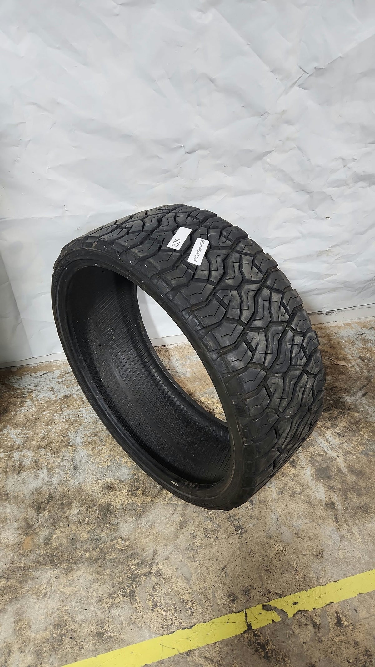 Used Tire - 33X12.50R26 Venom Power Terra Hunter R/T+ 9/32