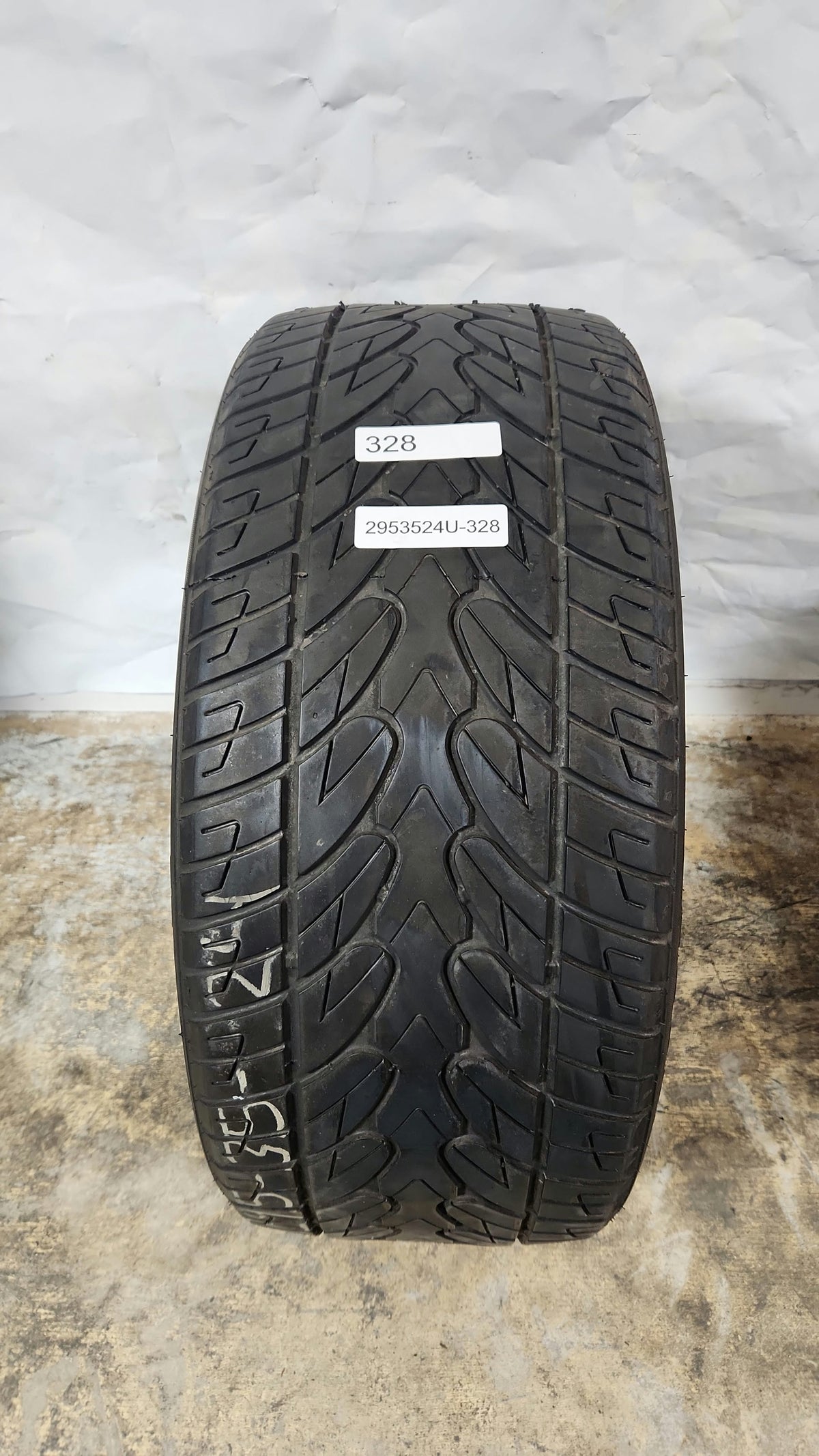 Used Tire - 295/35R24 Fullway HS266