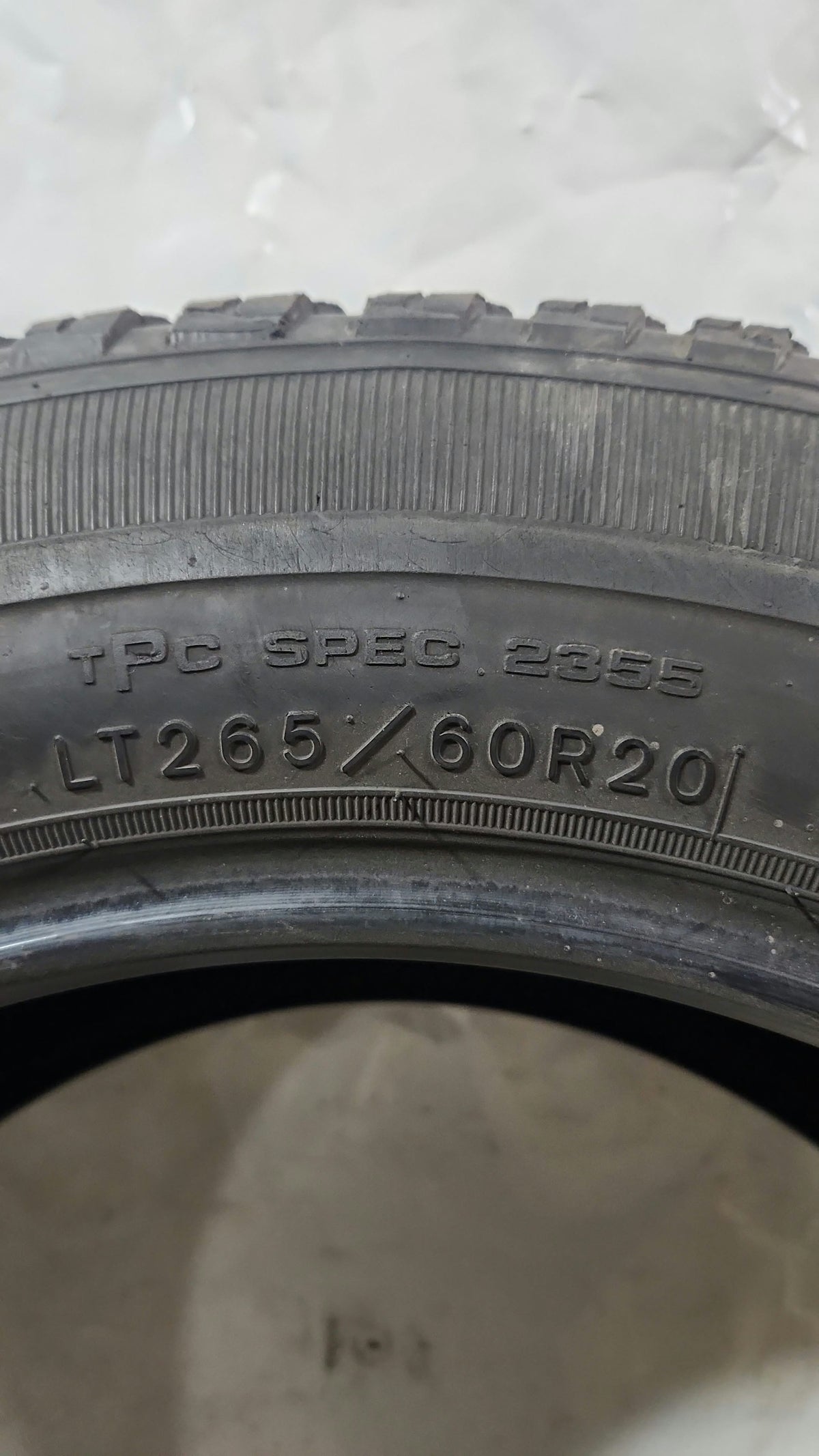 Used Tire - 265/60R20 Goodyear Wrangler SR-A