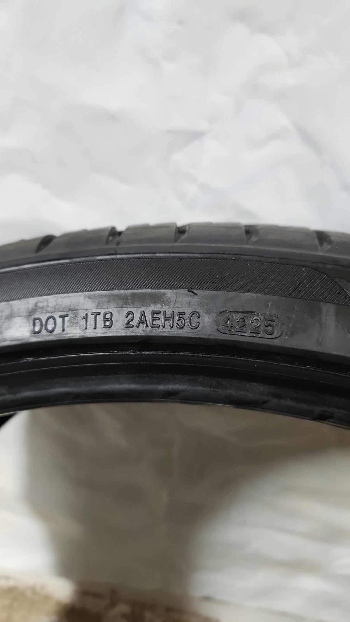Used Tire - 305/30R26 Delinte Desert Storm II 8/32