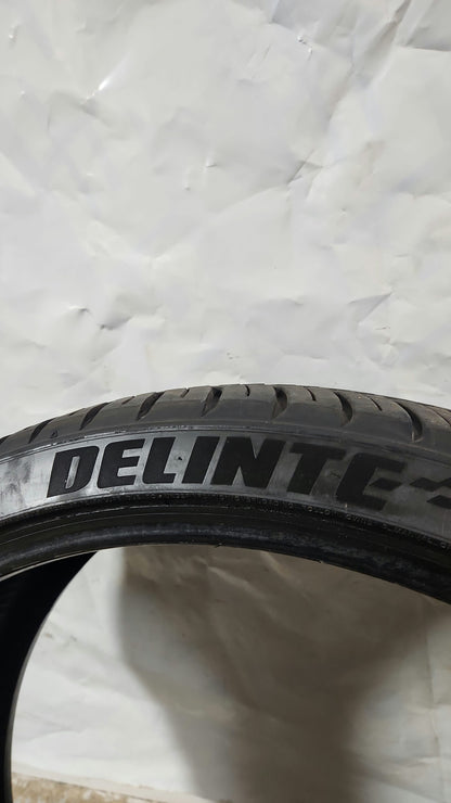 Used Tire - 305/30R26 Delinte Desert Storm II 8/32