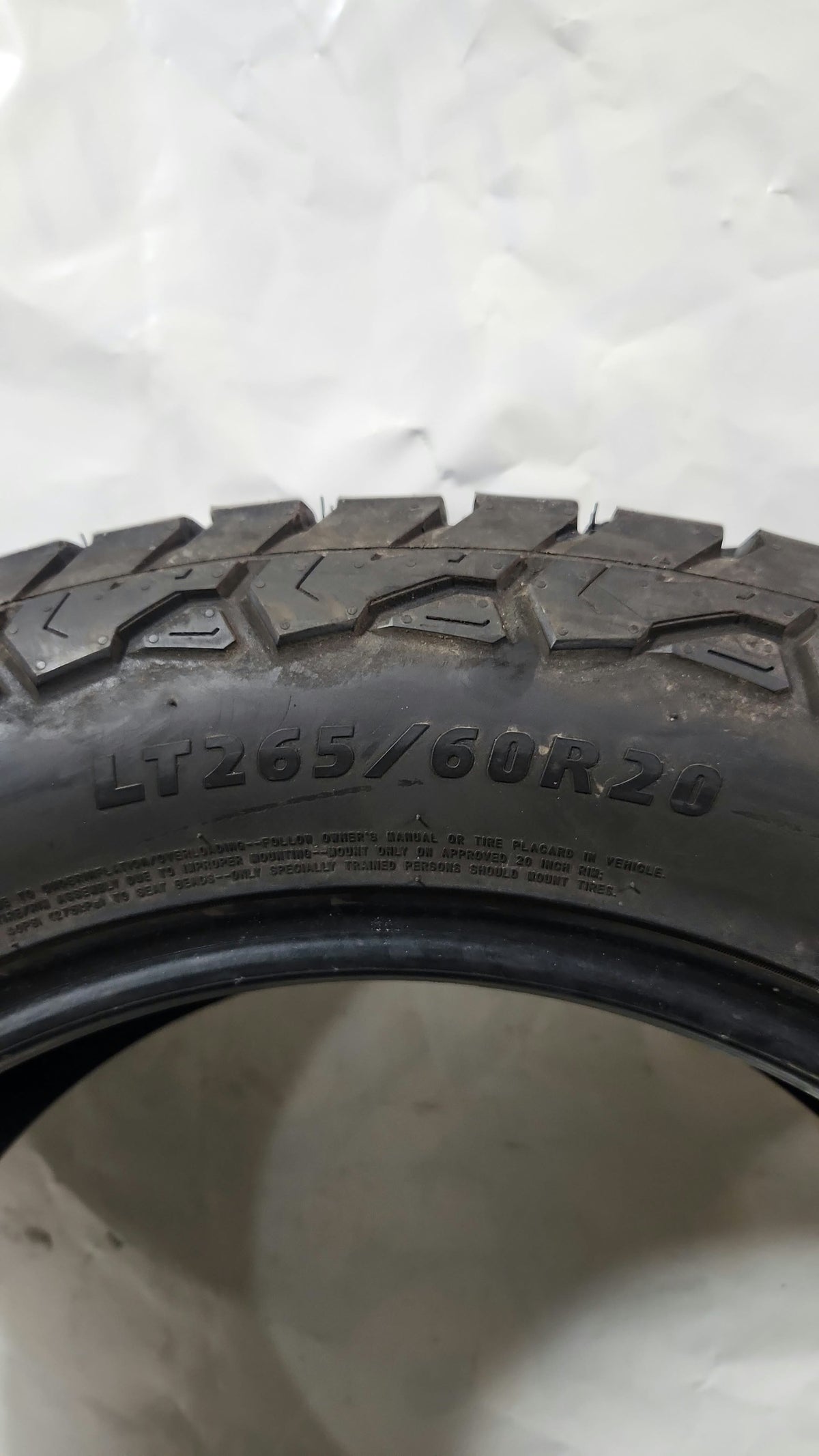 Used Tire - 265/60R20 Rovelo Ridgetrak A/T II
