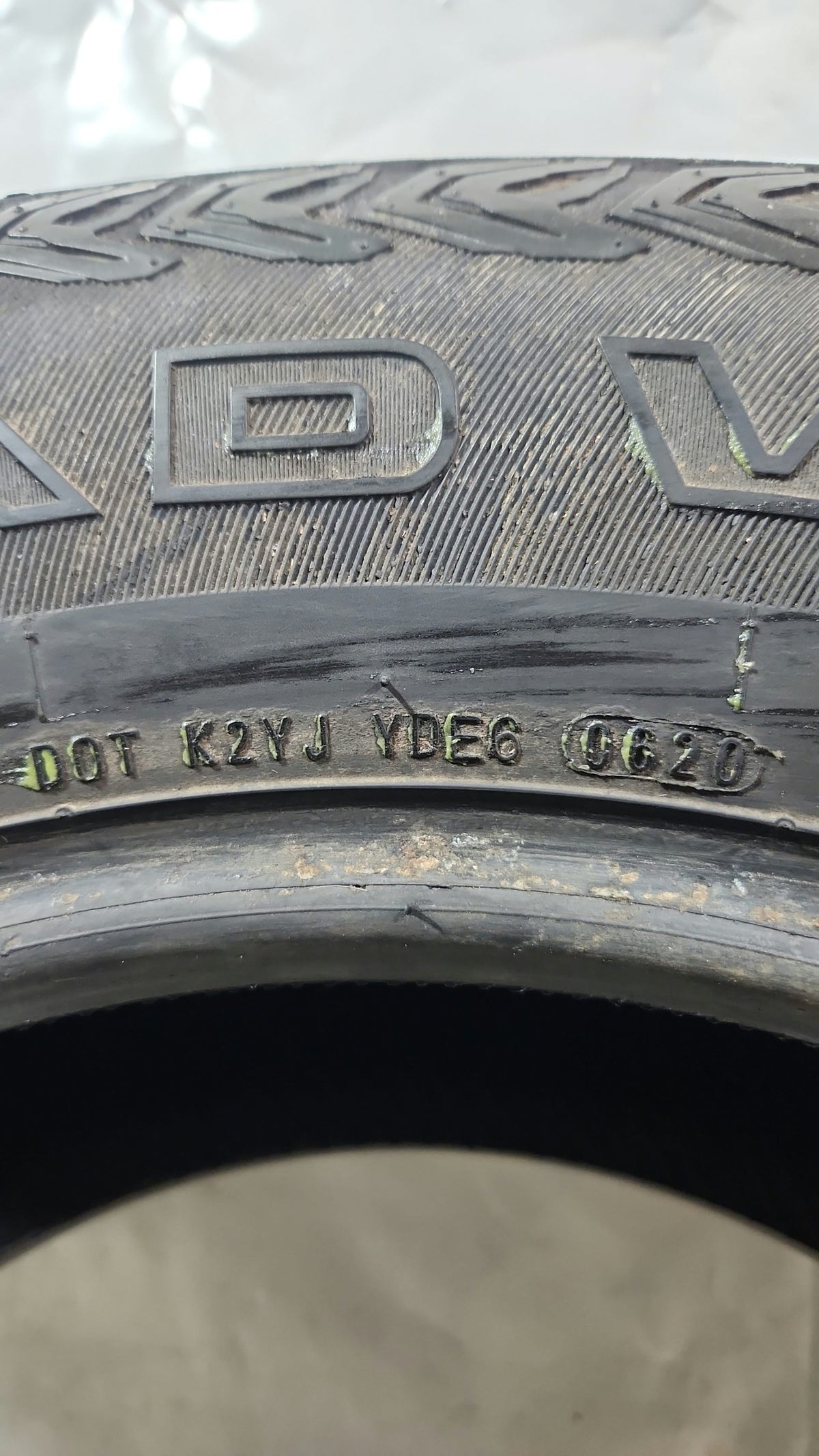 Used Tire - 285/65R18 Kumho Road Venture AT51