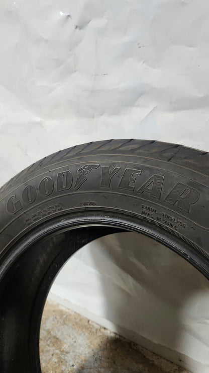 Used Tire - 225/60R17 Goodyear Assurance WeatherReady 99 SL