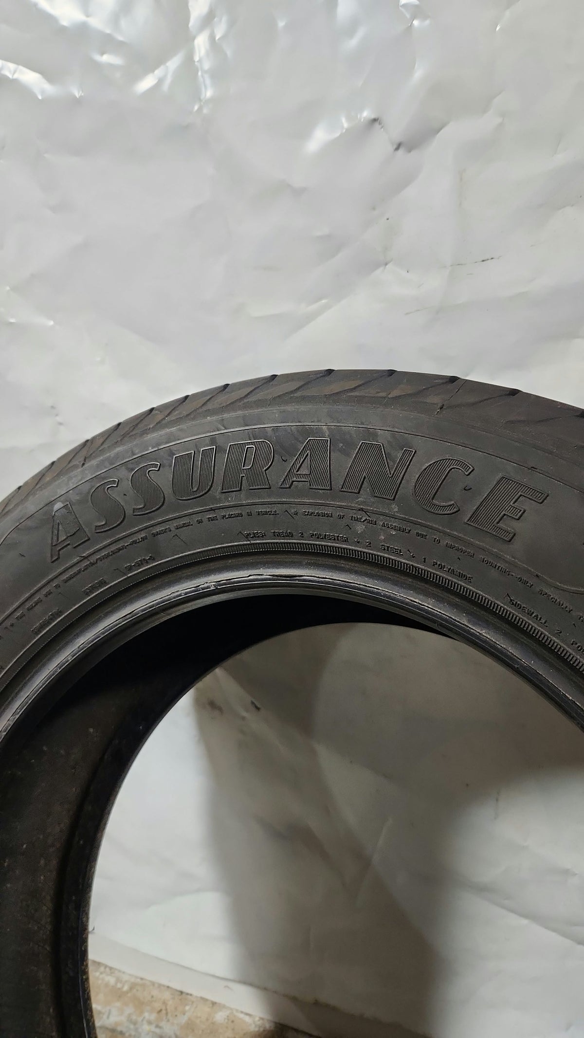 Used Tire - 225/60R17 Goodyear Assurance WeatherReady 99 SL