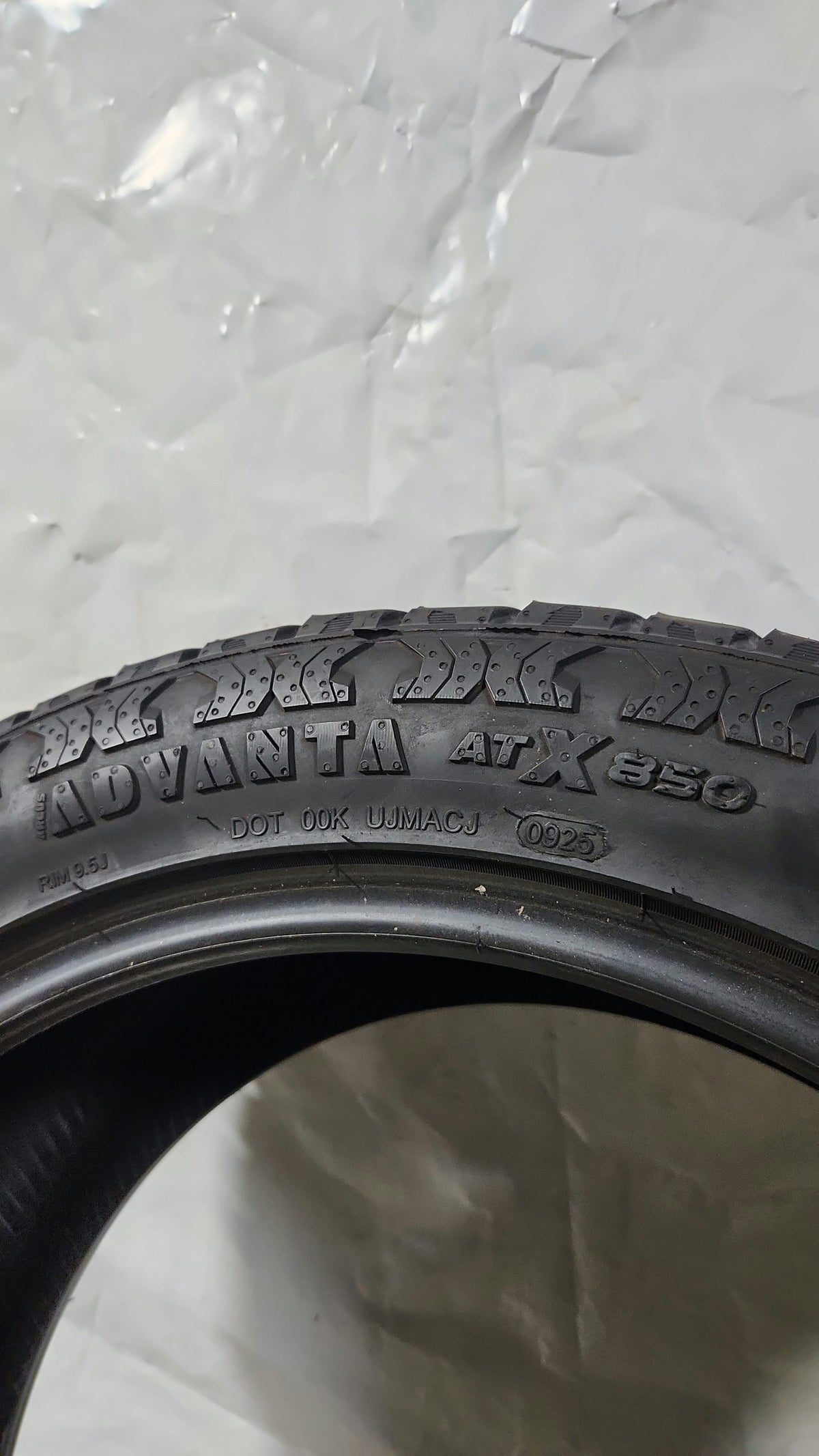 Used Tire - 285/45R22 Advanta ATX 850 7/32