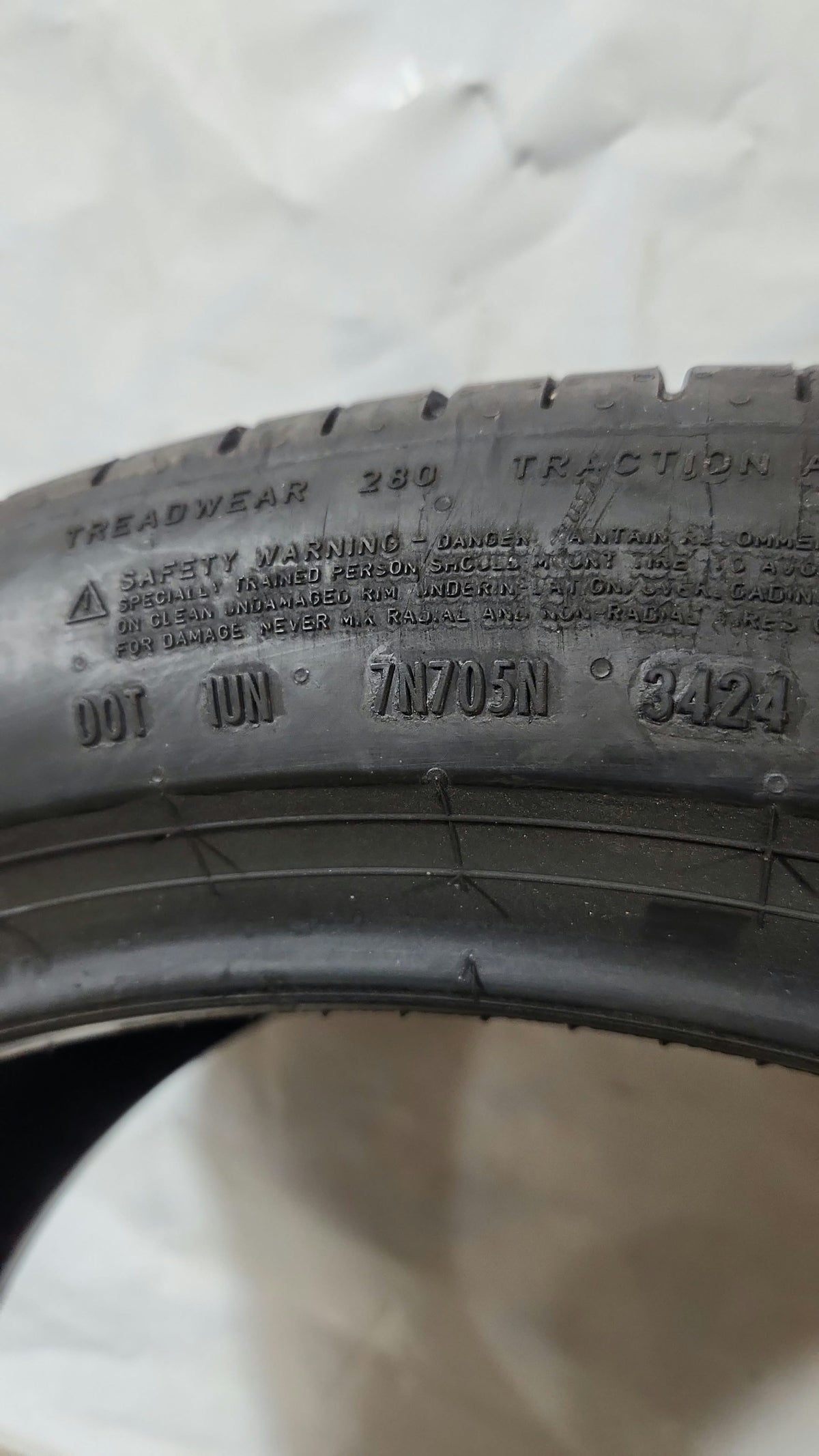 Used Tire - 275/40R22 Pirelli PZero 7/32