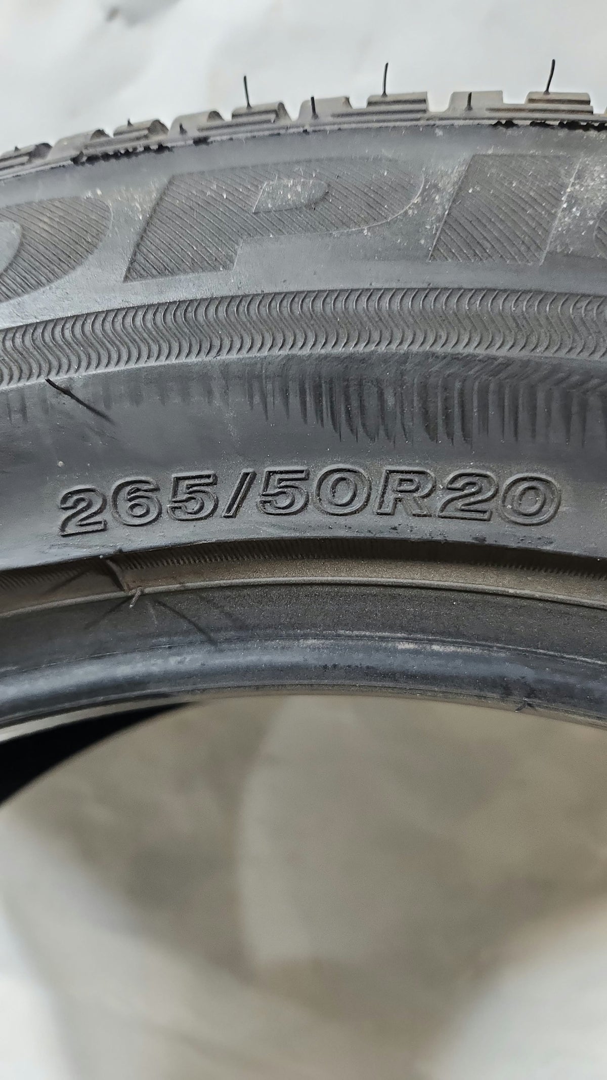 Used Tire - 265/50R20 Bridgestone Ecopia H/L 422 Plus