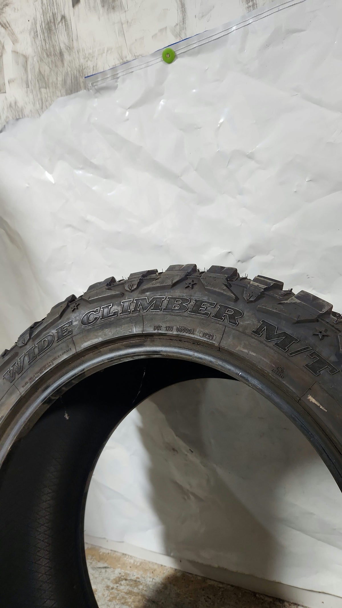 Used Tire - 35X12.50R22 Suretrac Wide Climber M/T 11/32