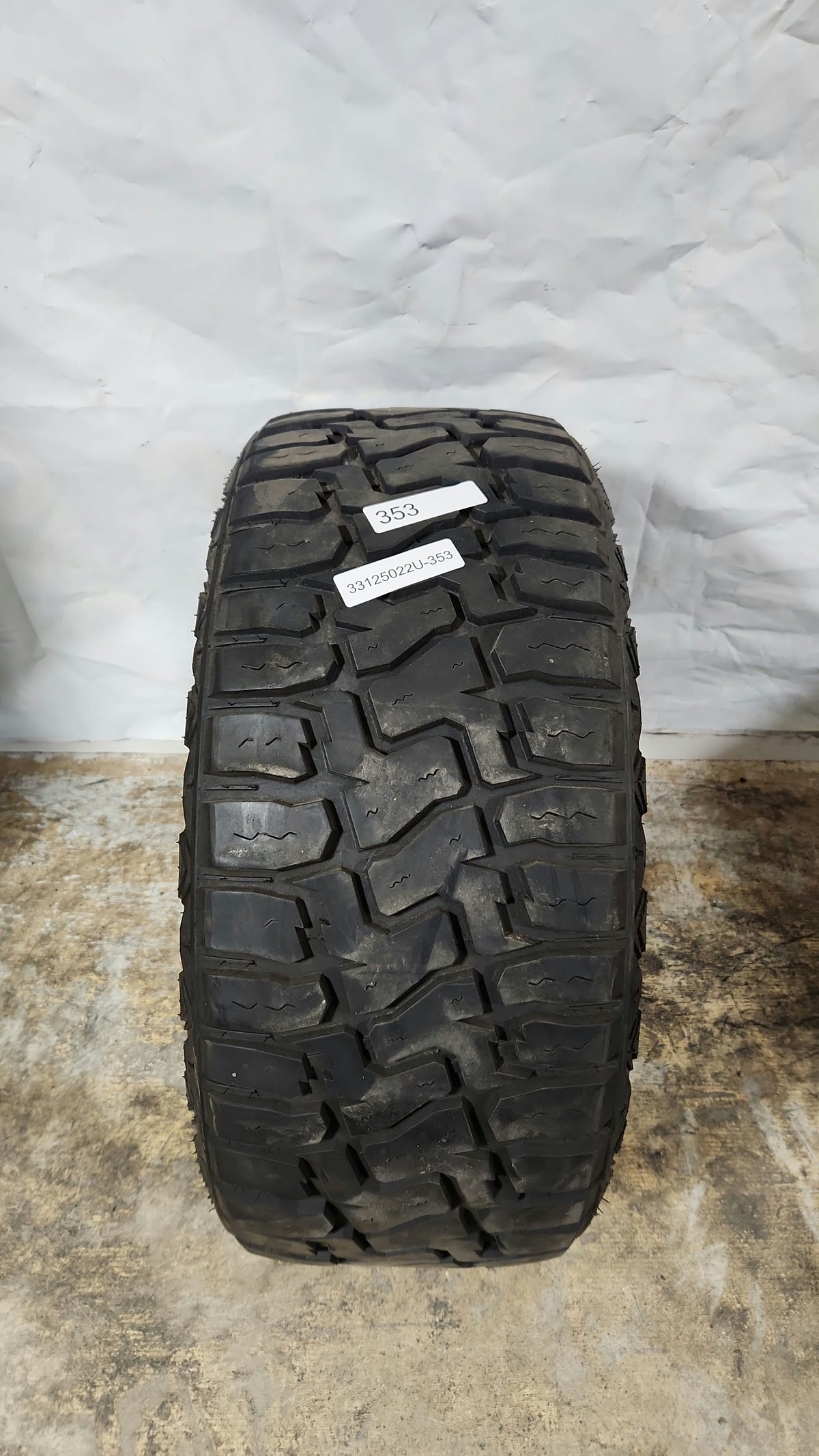 Used Tire - 33X12.50R22 Haida HD878 R/T 9/32