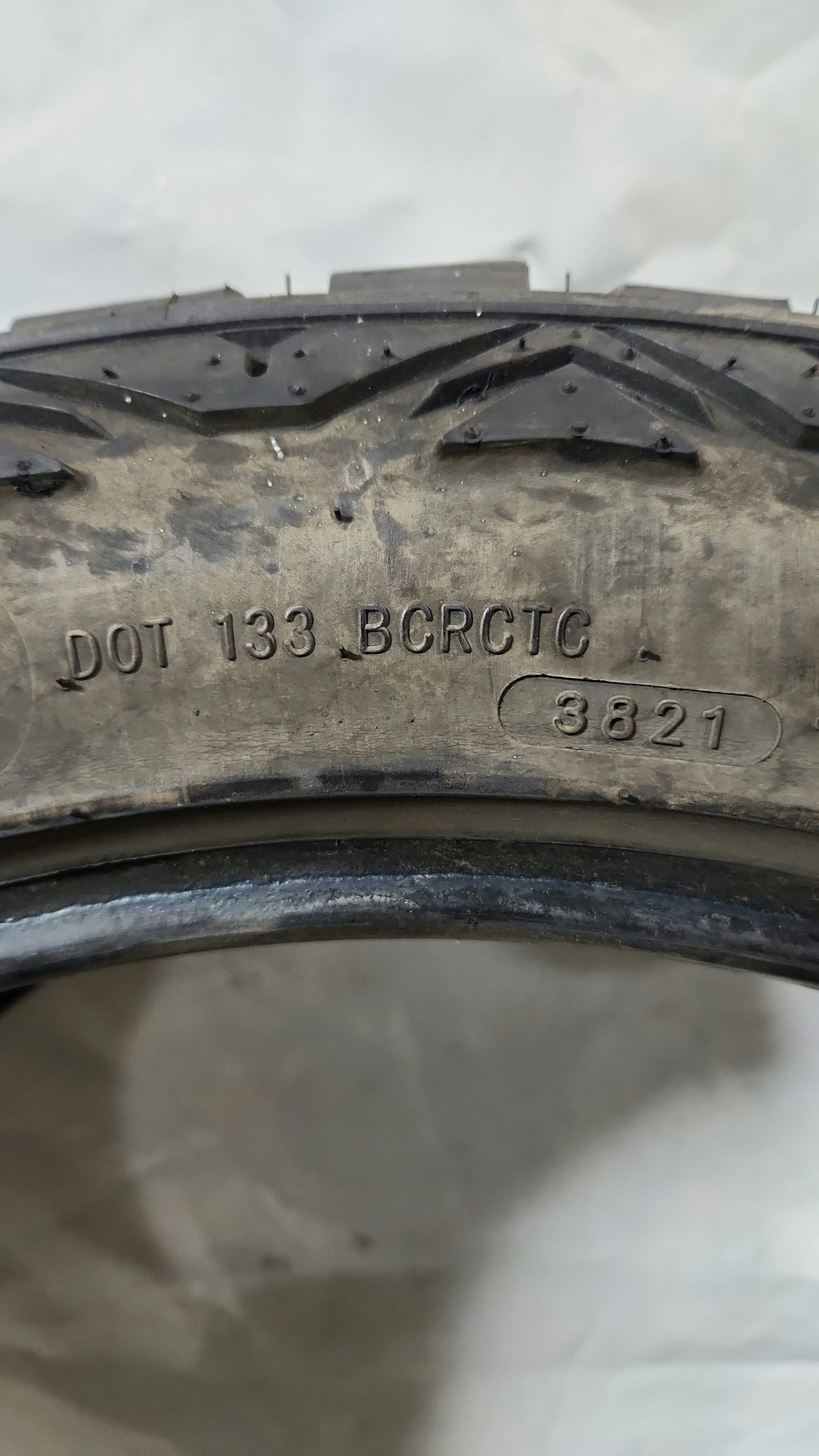Used Tire - 33X12.50R22 Haida HD878 R/T 9/32
