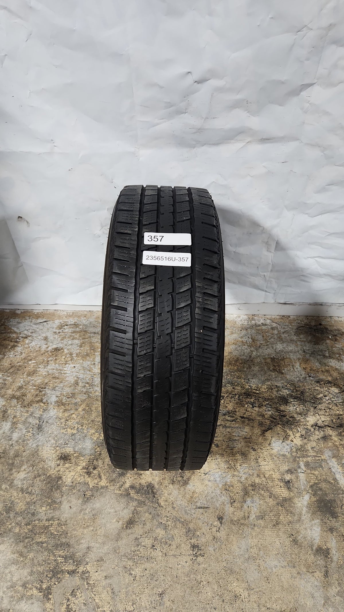 Used Tire - 235/65R16 Kumho Crugen HT51
