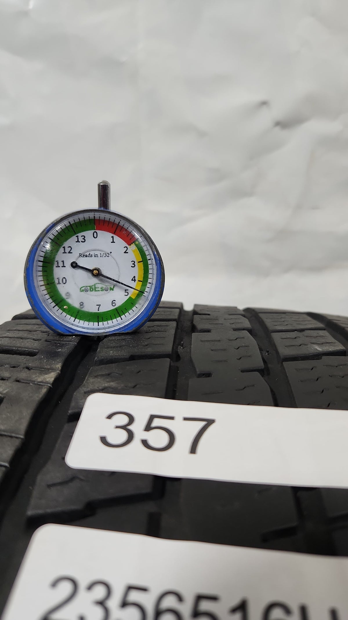 Used Tire - 235/65R16 Kumho Crugen HT51