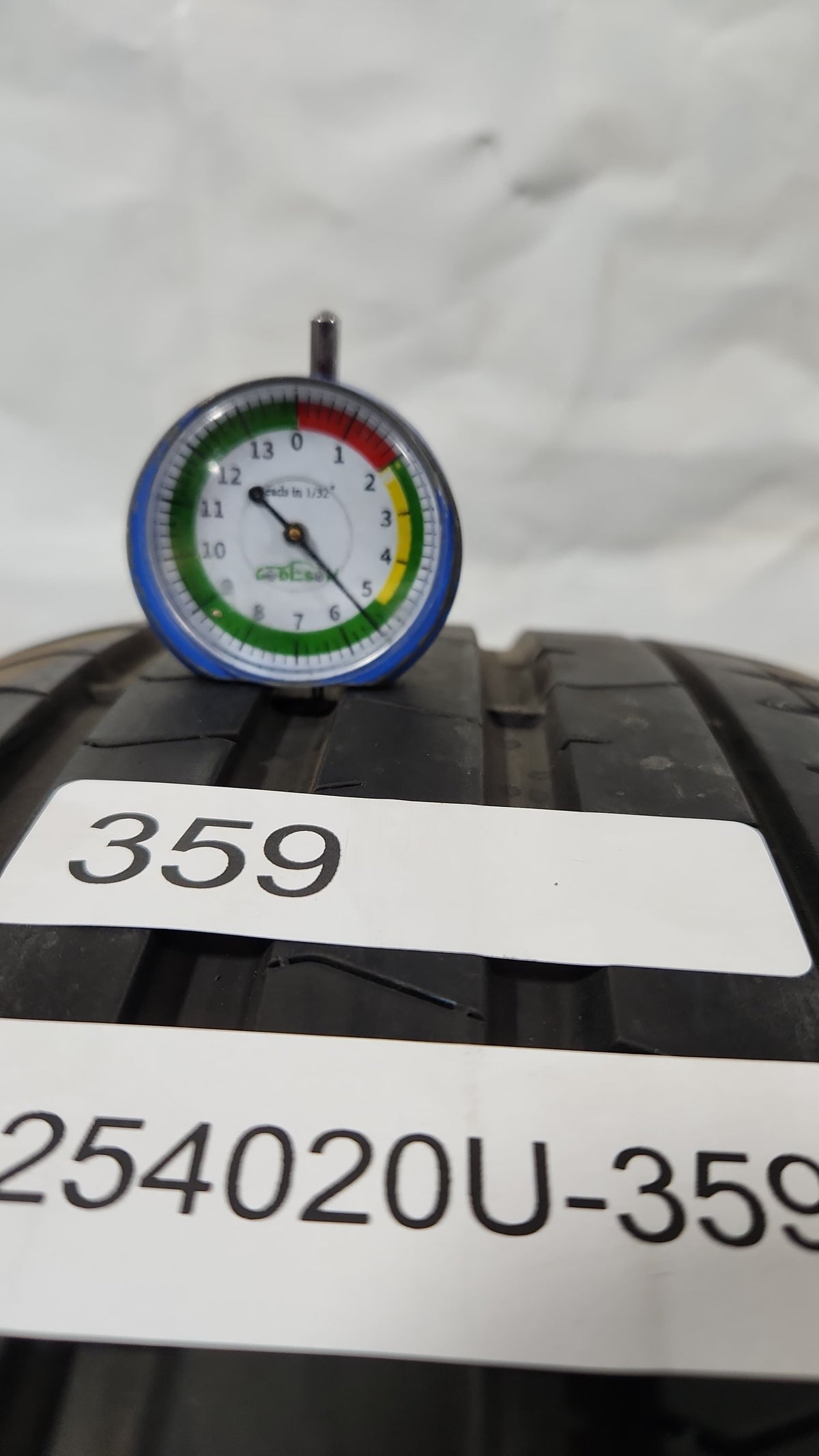 Used Tire - 225/40R20 Pirelli PZero