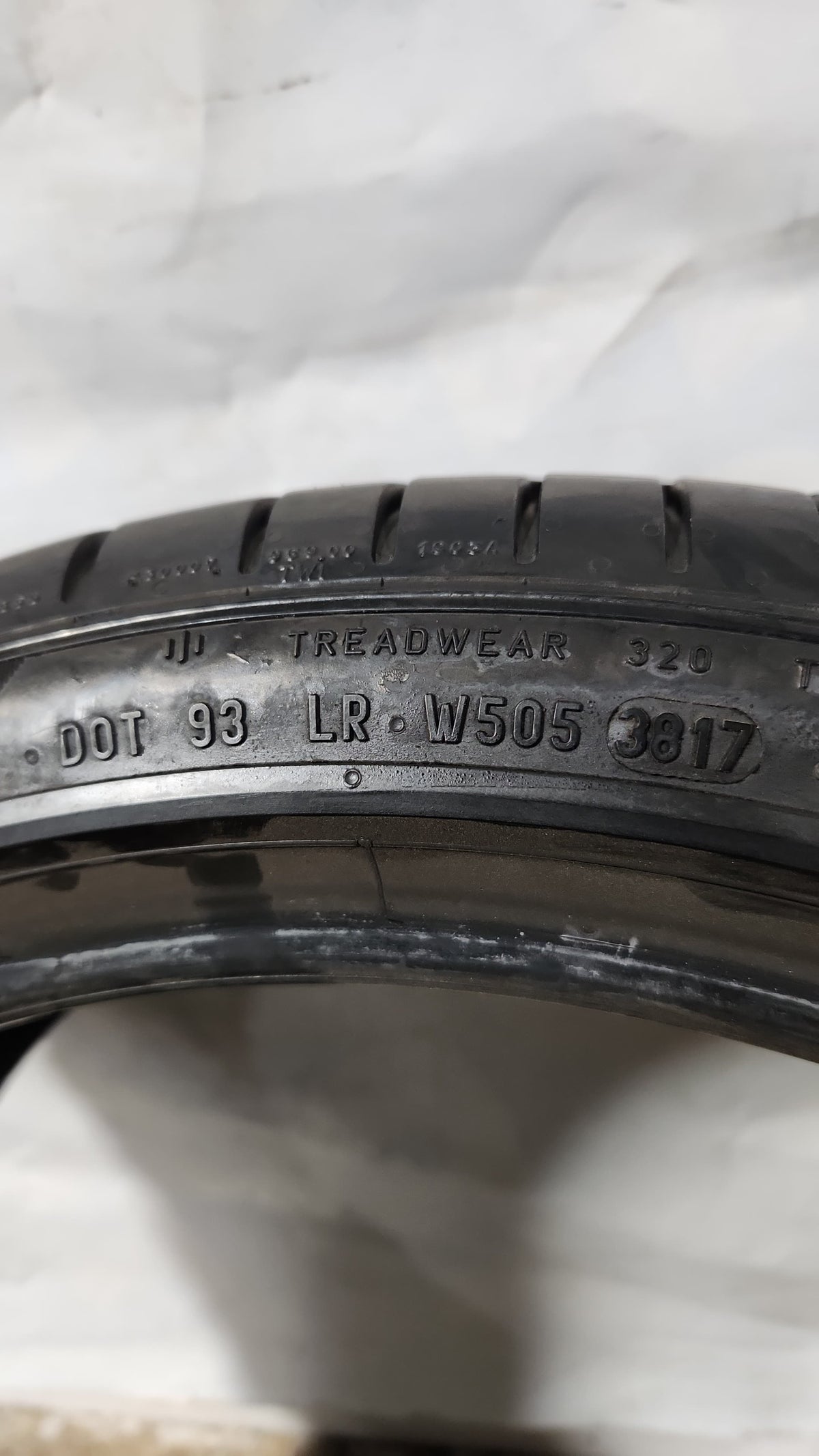 Used Tire - 225/40R20 Pirelli PZero