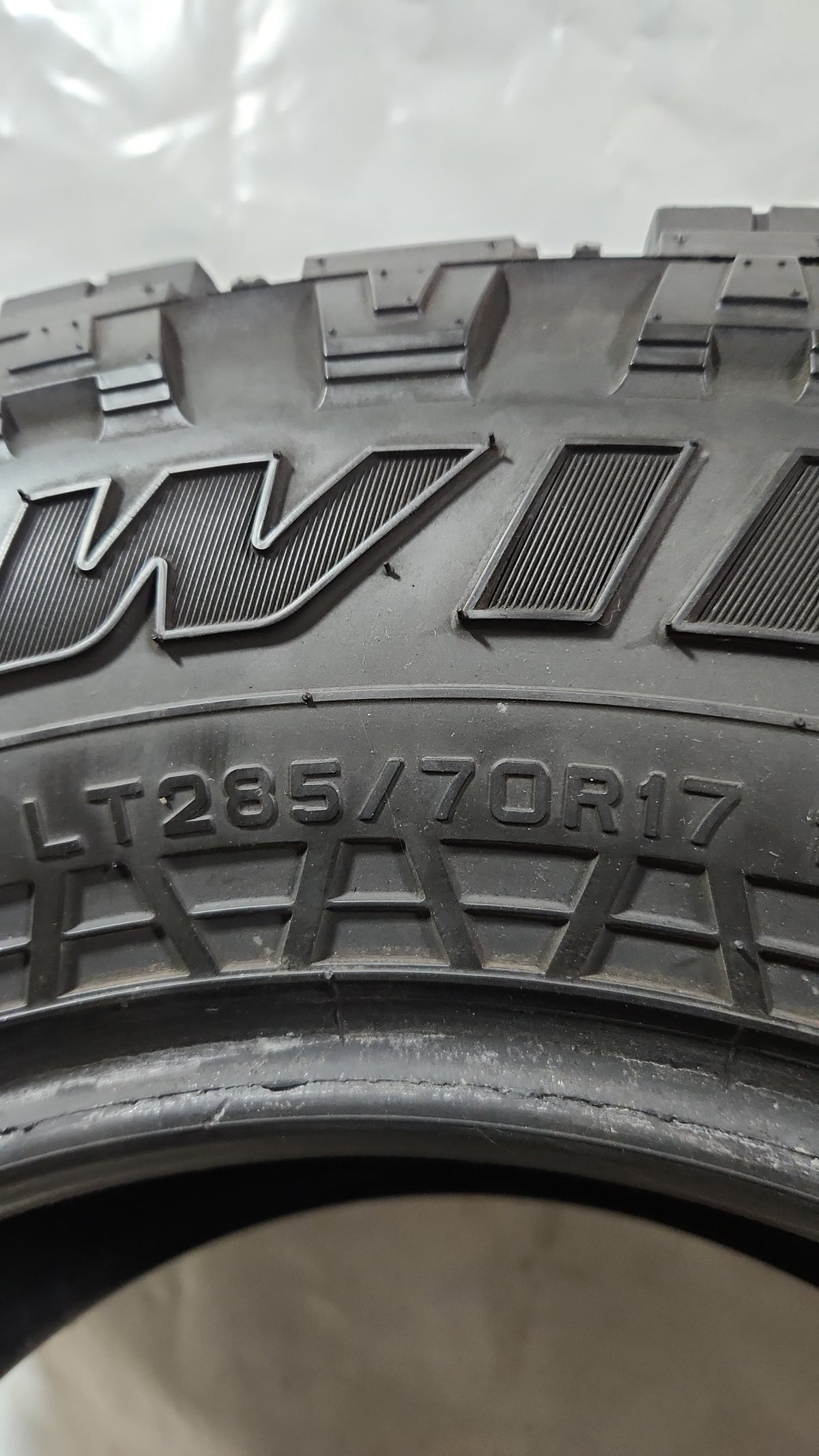 Used Tire - 285/70R17 Falken Wildpeak M/T 01