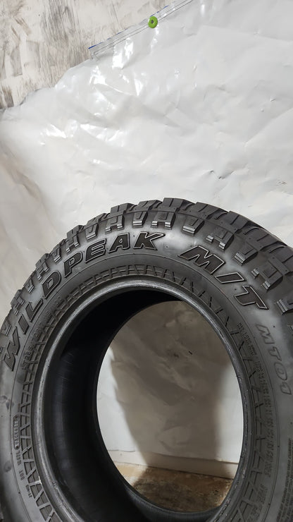 Used Tire - 285/70R17 Falken Wildpeak M/T 01