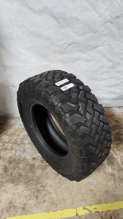 Used Tire - 285/70R17 Falken Wildpeak M/T 01