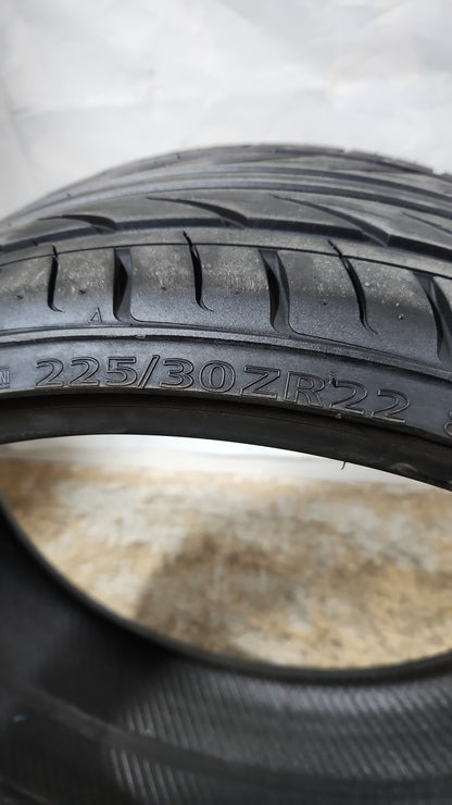 [USED] Set of 2 - 225/30R22 Delinte Thunder D7 Tires 6/32