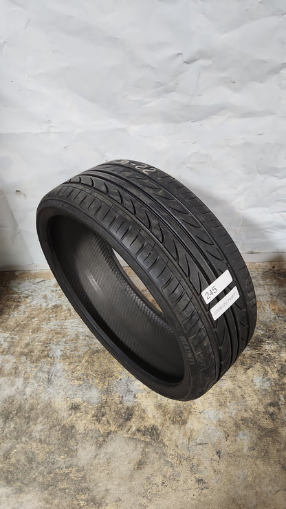 [USED] Set of 2 - 225/30R22 Delinte Thunder D7 Tires 6/32