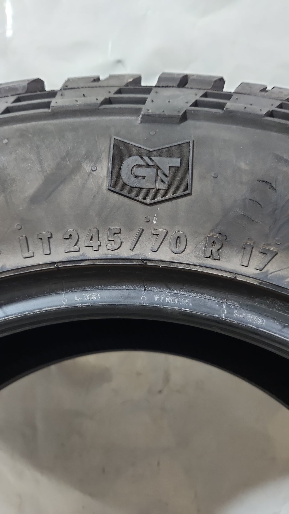 Used Tire - 245/70R17 General Grabber A/TX 119/116 E