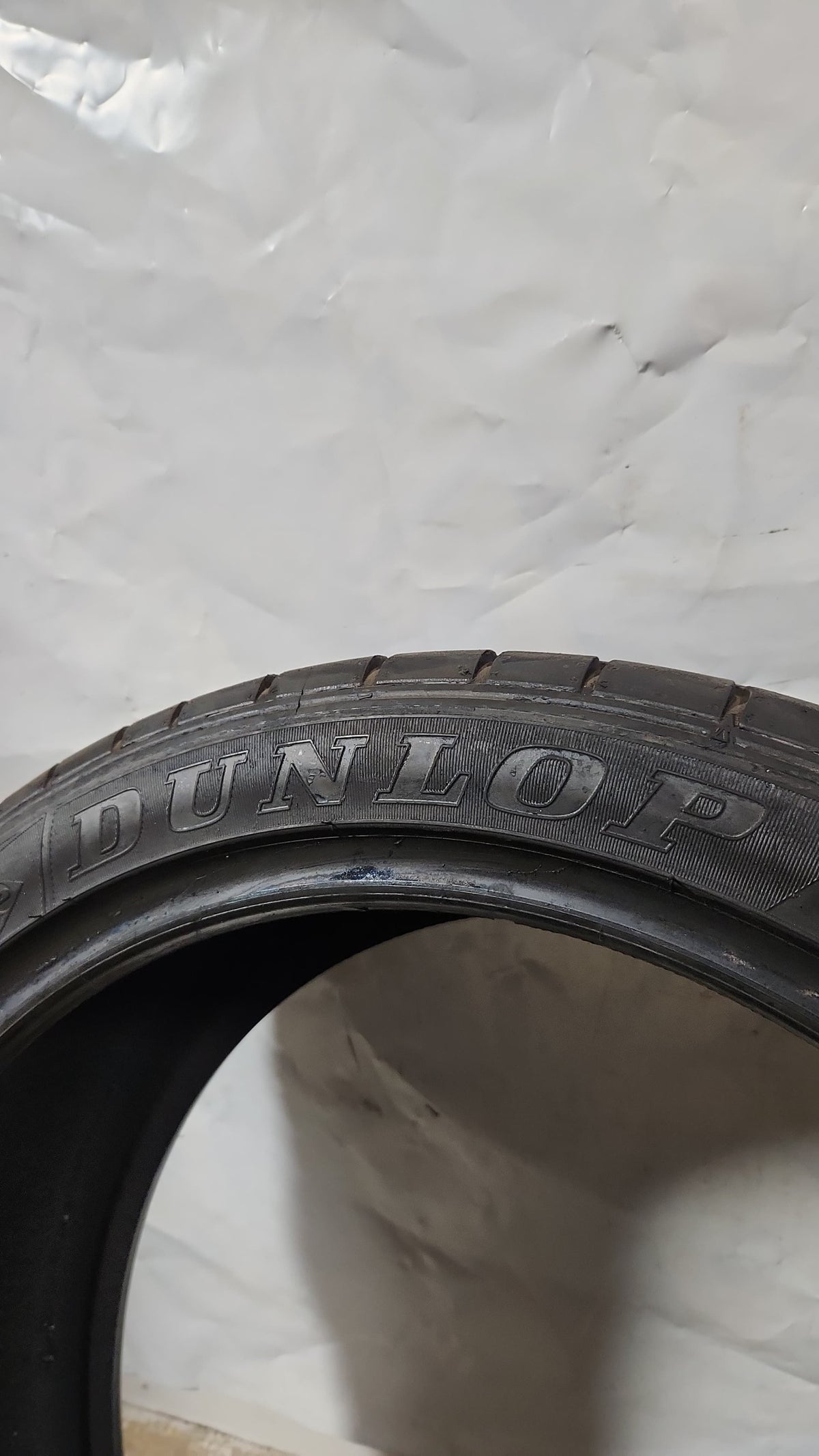 Used Tire - 255/40R21 Dunlop SP Sport Maxx GT