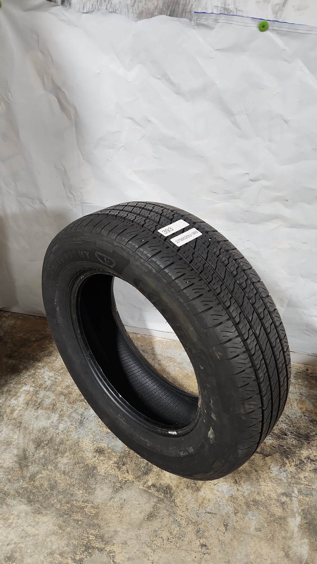 Used Tire - 275/60R20 Goodyear Wrangler Territory HT 116 XL