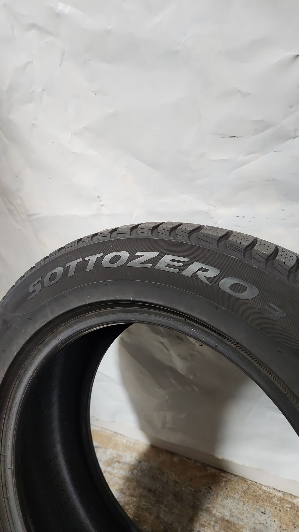 Used Tire - 225/60R17 Pirelli Sottozero 3