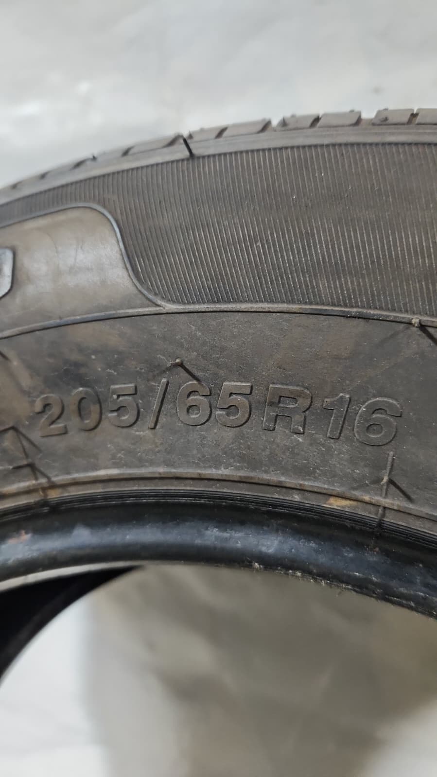 Used Tire - 205/65R16 Travelstar UN99