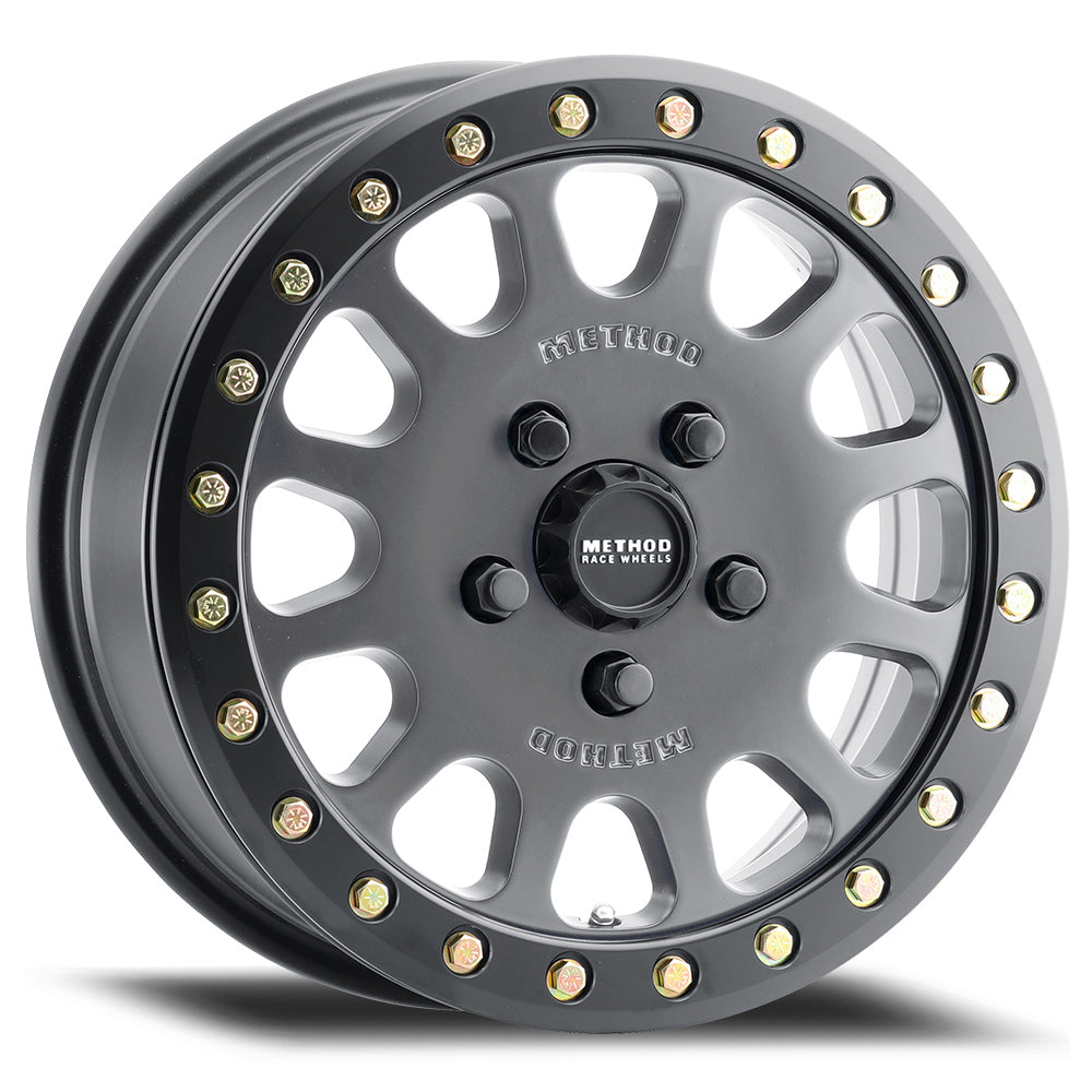 Method 401 UTV Beadlock 15x7 5x114.3 (5x4.5) 38mm Titanium - Matte Black Lip MR40157012852B