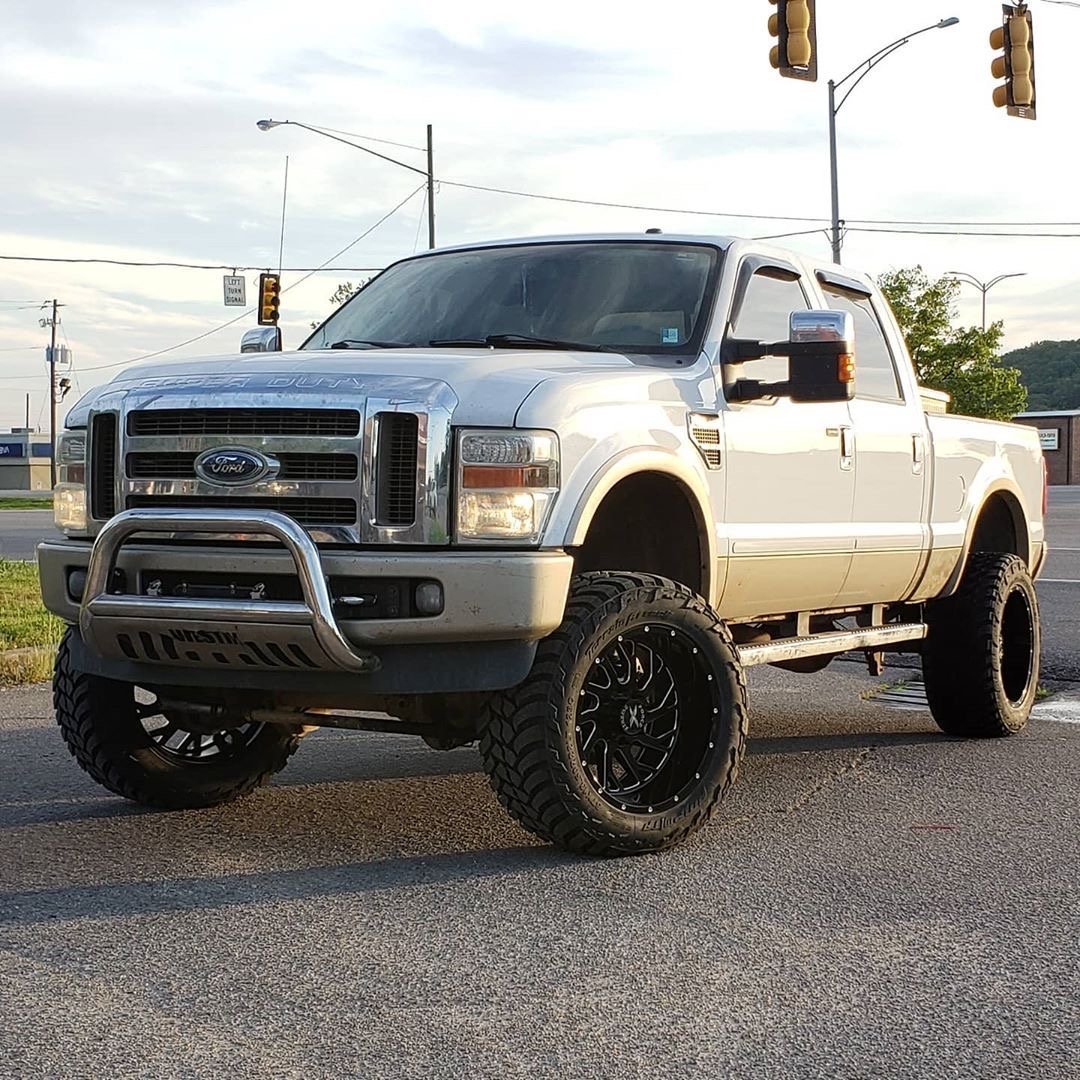 2010 Ford F-250 Super Duty 4x4 King Ranch Packages - Tires and Engine Performance