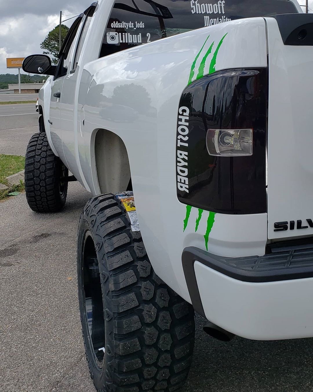 2008 Chevy Silverado 1500 4x4 Packages - Tires and Engine Performance