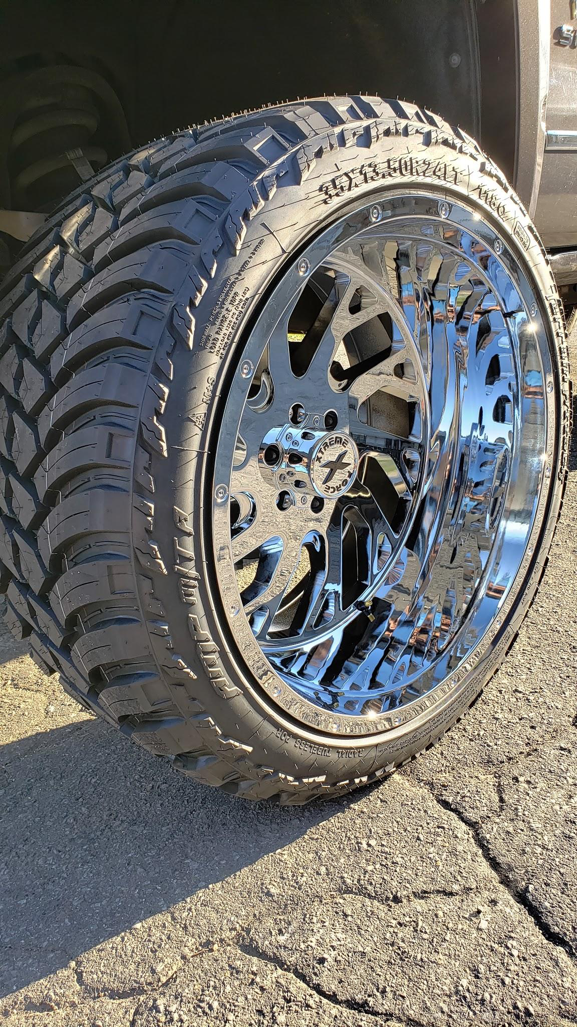 XF-8 24x14 -72 6x139.7 (6x5.5) Chrome With 35X13.50R24 AMP MT Packages - Tires and Engine Performance